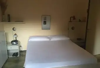 Rexer-Ancona-Appartamento-immerso-nel-verde-ristutturato-vicino-al-mare-CAMERA-DA-LETTO