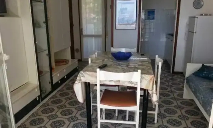 Rexer-San-Michele-al-Tagliamento-BIbione-appartamento-fronte-mare-CUCINA