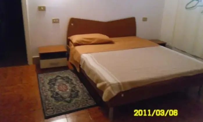 Rexer-Cagnano-Amiterno-Comoda-e-Ampia-Casa-x-Imprese-e-Lavoratori-impegnati-nella-ricostruz-CAMERA-DA-LETTO