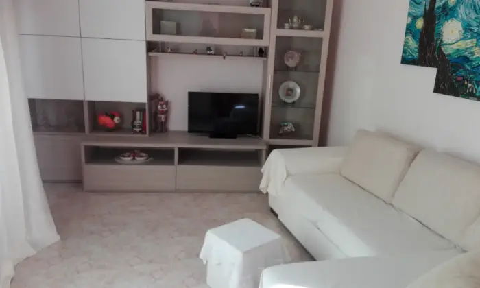 Rexer-Ortona-Centralissimo-trilocale-al-mare-CUCINA