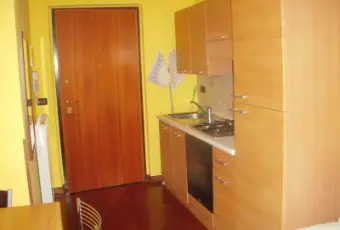 Rexer-Montesilvano-Luminoso-bilocale-arredato-CUCINA
