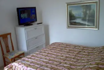 Rexer-Casanova-Lerrone-Quadrilocale-per-vacanze-CAMERA-DA-LETTO