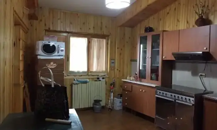 Rexer-Chieti-Grazioso-Appartamento-a-Gamberale-CUCINA