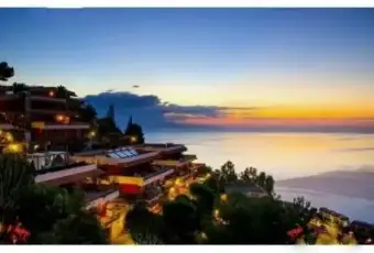 Rexer-Taormina-Silenzioso-trilocale-panoramico-ALTRO