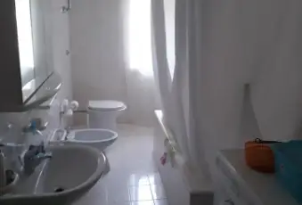 Rexer-Vasto-Appartamento-VASTO-CENTRO-vicino-infermieristica-e-scuole-BAGNO