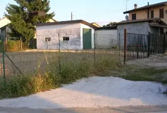 Rexer-Verrua-Po-Fabbricato-ad-uso-magazzino-deposito-autorimessa-in-comoda-posizione-ALTRO