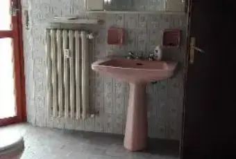 Rexer-Alessandria-Accogliente-Trilocole-arredato-BAGNO
