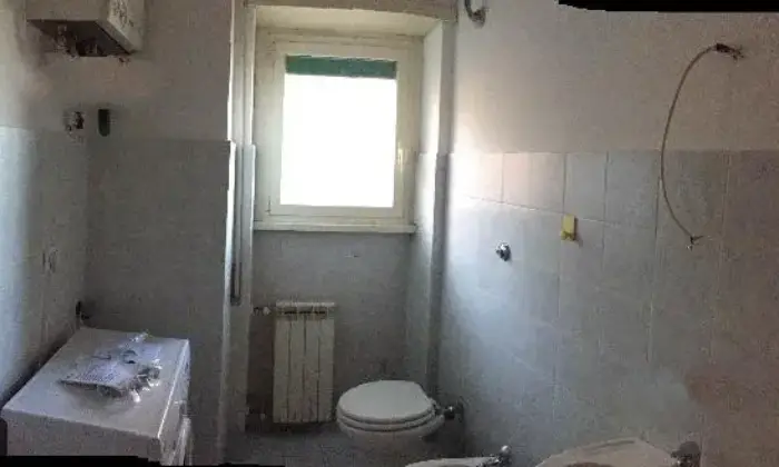 Rexer-Roma-Bilocale-luminoso-zona-Portuense-BAGNO
