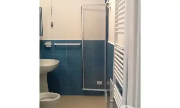 Rexer-Napoli-Stanze-per-studentesse-BAGNO