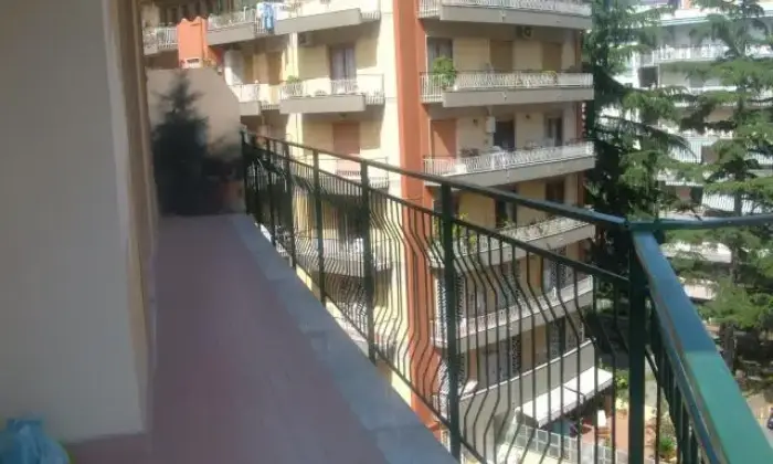 Rexer-Napoli-Stanze-per-studentesse-ALTRO