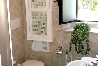 Rexer-Formia-Affitto-bilocale-Formia-Centralissimo-BAGNO