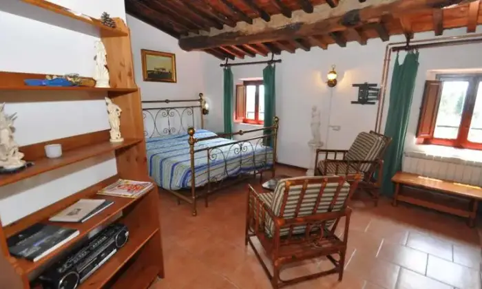 Rexer-Pescaglia-Appartamenti-casa-vacanza-CAMERA-DA-LETTO