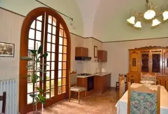 Rexer-San-Pietro-in-Lama-Bellissima-e-ampia-casa-ristrutturata-SALONE