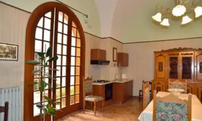 Rexer-San-Pietro-in-Lama-Bellissima-e-ampia-casa-ristrutturata-SALONE