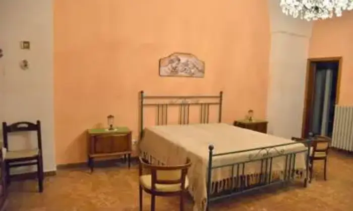 Rexer-San-Pietro-in-Lama-Bellissima-e-ampia-casa-ristrutturata-CAMERA-DA-LETTO