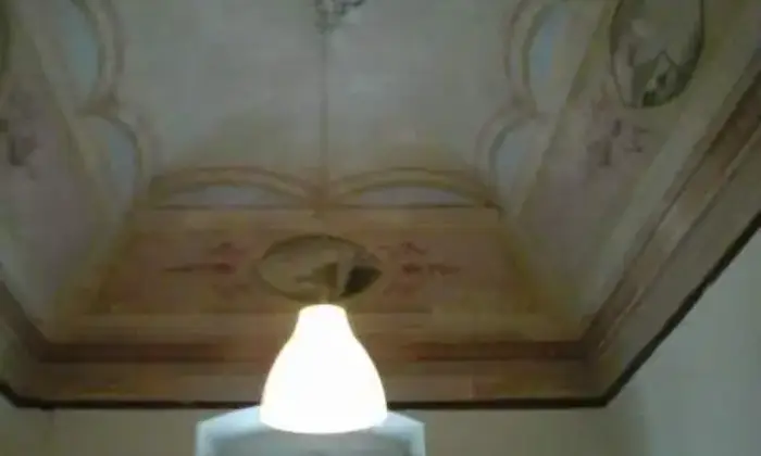 Rexer-Bari-Camere-con-balcone-in-zona-strategica-ALTRO