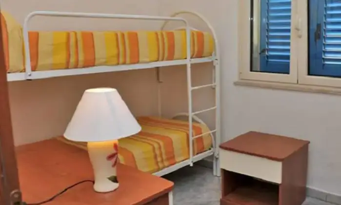 Rexer-Vieste-Graziose-case-vacanze-vicino-al-mare-a-ViesteGargano-CAMERA-DA-LETTO