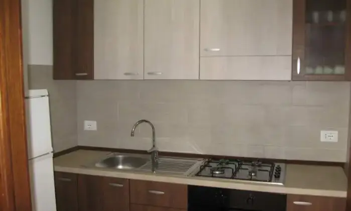 Rexer-Ugento-Villetta-vista-spiaggia-CUCINA