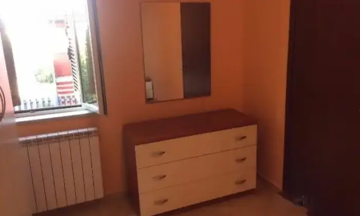 Rexer-Morolo-Grazioso-Bilocale-CAMERA-DA-LETTO
