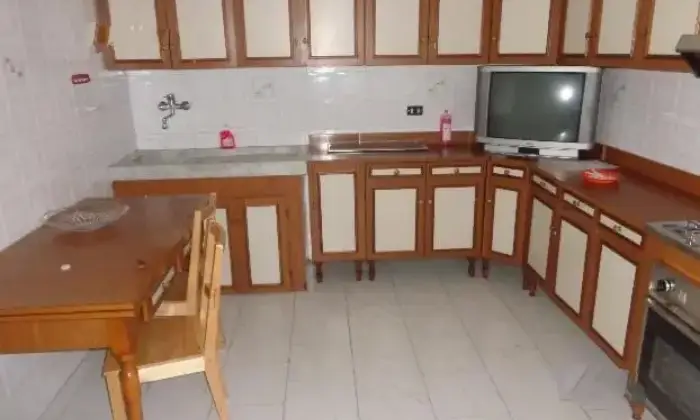 Rexer-Genova-Camera-doppia-con-due-letti-singoli-CUCINA