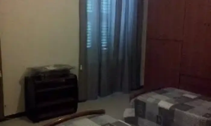 Rexer-Genova-Trilocale-ampio-e-luminoso-CAMERA-DA-LETTO