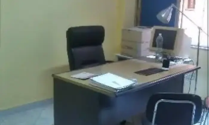 Rexer-Avellino-Stanza-arredata-con-bagno-ben-servita-ALTRO
