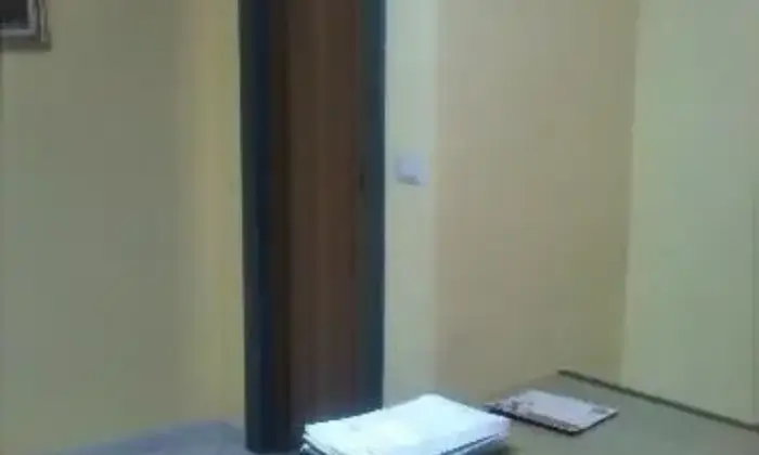 Rexer-Avellino-Stanza-arredata-con-bagno-ben-servita-ALTRO