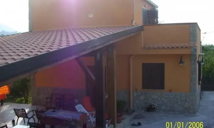 Rexer-termini-imerese-Villetta-vacanze-su-due-livelli-SALONE
