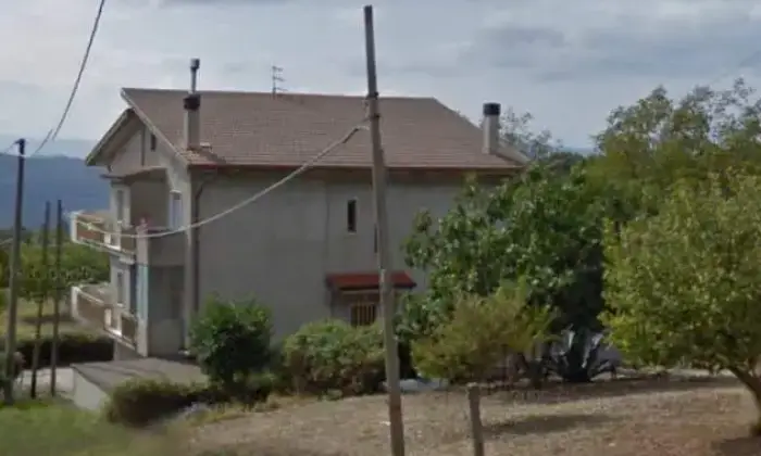 Rexer-Casalbore-Ampio-trilocale-in-villa-ALTRO