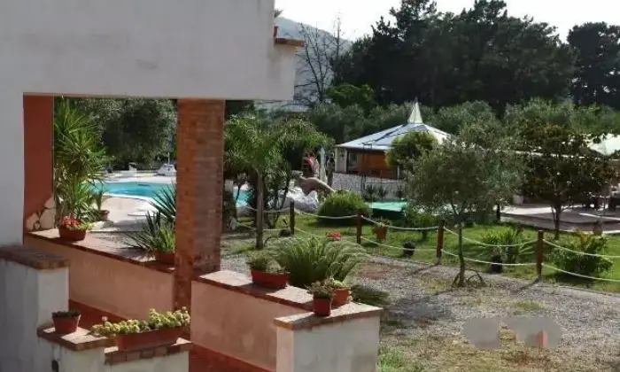 Rexer-Castellabate-Grazioso-trilocale-verdemare-con-giardino-GIARDINO
