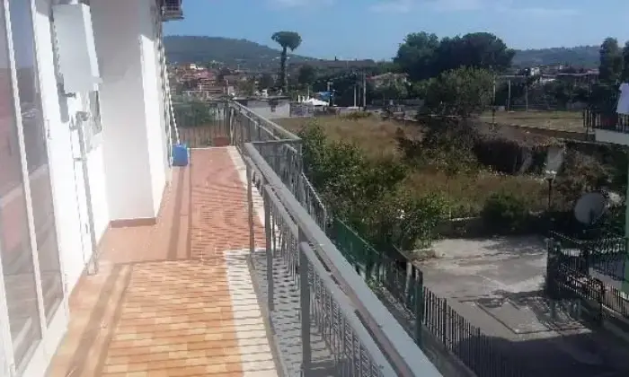 Rexer-Giugliano-in-Campania-Grazioso-bilocale-vista-mare-TERRAZZO