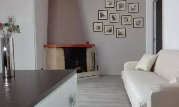 Rexer-Agropoli-Confortevole-appartamento-con-ampia-balconata-SALONE