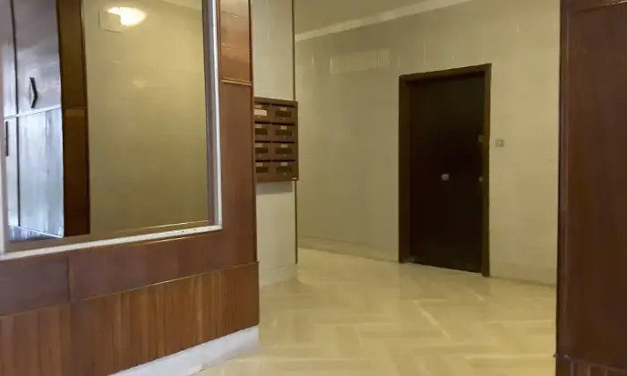 Rexer-Roma-Grazioso-bilocale-piano-terra-silenzioso-SALONE