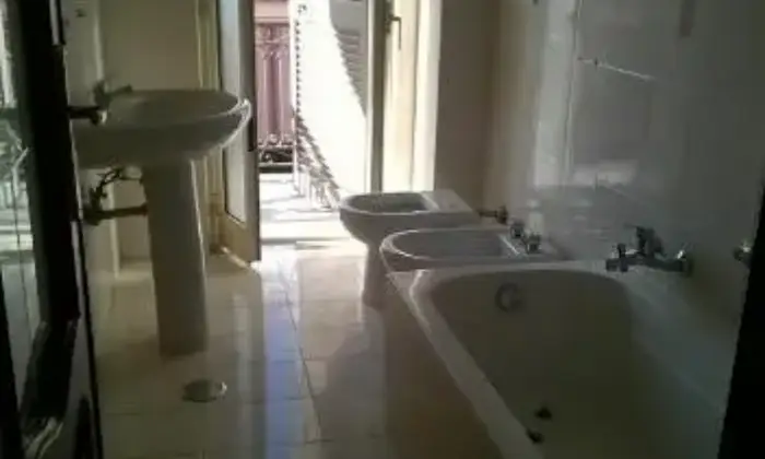 Rexer-Marano-di-Napoli-Spazioso-appartamento-con-ampio-terrazzo-BAGNO