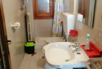 Rexer-Viggiano-Quadrilocale-con-posti-letto-BAGNO