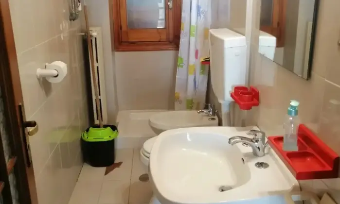 Rexer-Viggiano-Quadrilocale-con-posti-letto-BAGNO