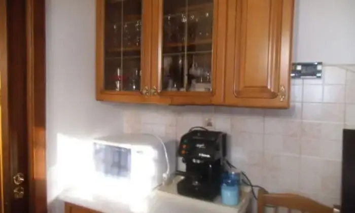 Rexer-Casasco-Trilocale-su-due-piani-CUCINA