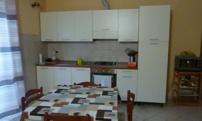 Rexer-Alessandria-Bel-bilocale-luminoso-con-posto-auto-SOGGIORNOCUCINA