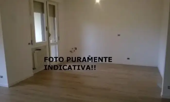 Rexer-Ponte-Buggianese-Bilocale-ristrutturato-CUCINASALONE