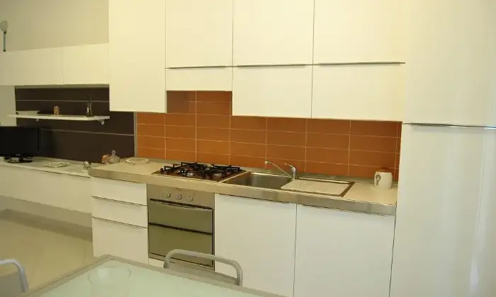 Rexer-Alassio-Elegante-appartamento-a-pochi-passi-dal-mare-CUCINA