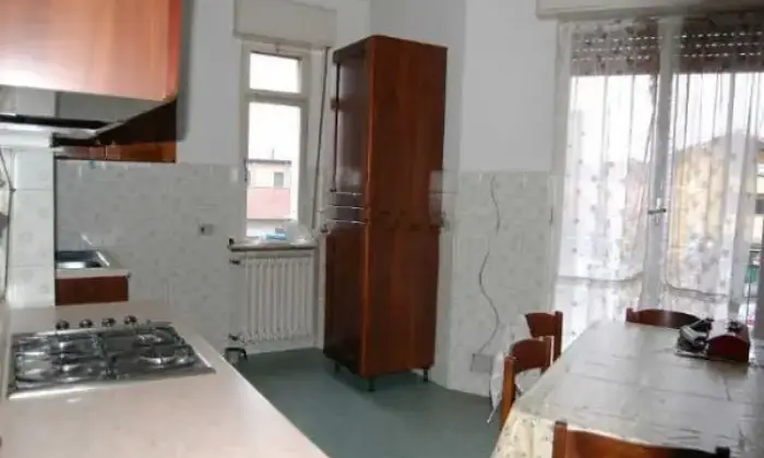 Rexer-Baranzate-Trilocale-in-contesto-residenziale-CUCINA