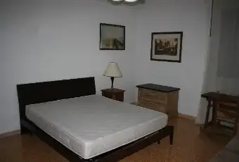 Rexer-Pisa-Trilocale-arredato-CAMERA-DA-LETTO