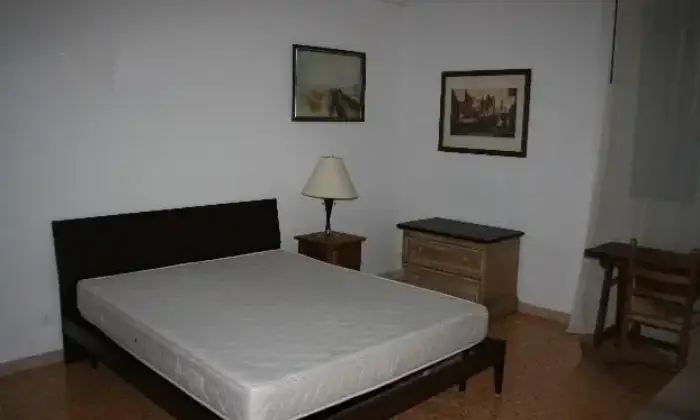 Rexer-Pisa-Trilocale-arredato-CAMERA-DA-LETTO