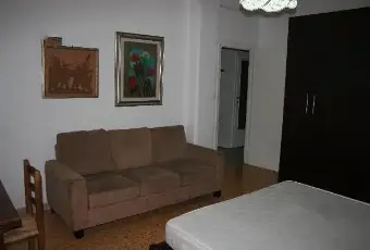 Rexer-Pisa-Trilocale-arredato-CAMERA-DA-LETTO