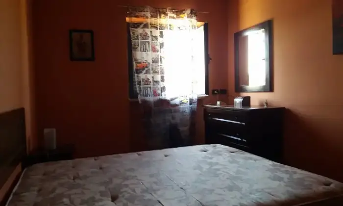 Rexer-Giugliano-in-Campania-FIITTASI-MONOLOCALI-E-BILOCALI-USO-TRANSITORIO-VARCATURO-CAMERA-DA-LETTO