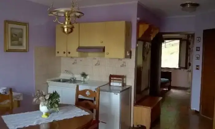 Rexer-Busana-Bilocale-arredato-SOGGIORNOCUCINA