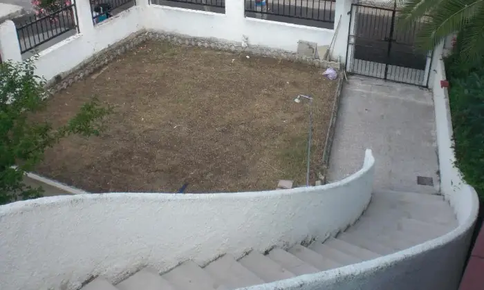 Rexer-Rodi-Garganico-Villetta-indipendente-con-giardino-ESTERNO
