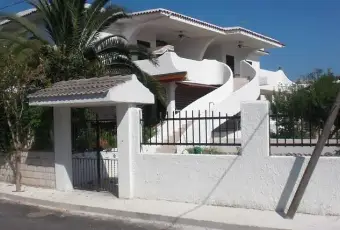 Rexer-Rodi-Garganico-Villetta-indipendente-con-giardino-ESTERNO