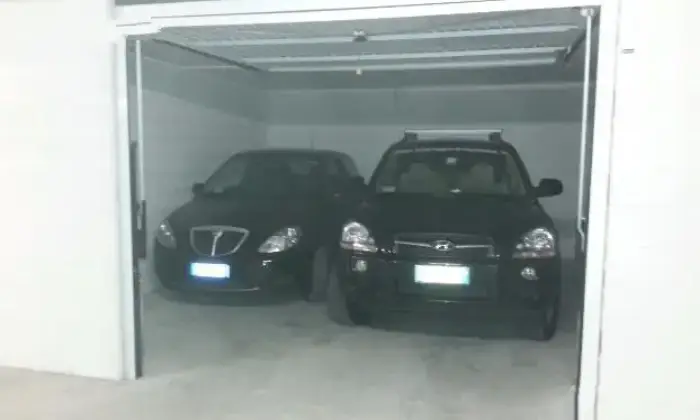 Rexer-Rimini-Box-boppio-vicino-al-mare-a-Rimini-GARAGE