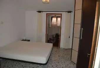 Rexer-Radicofani-Grazioso-trilocale-su-due-livelli-a-Radicofani-CAMERA-DA-LETTO